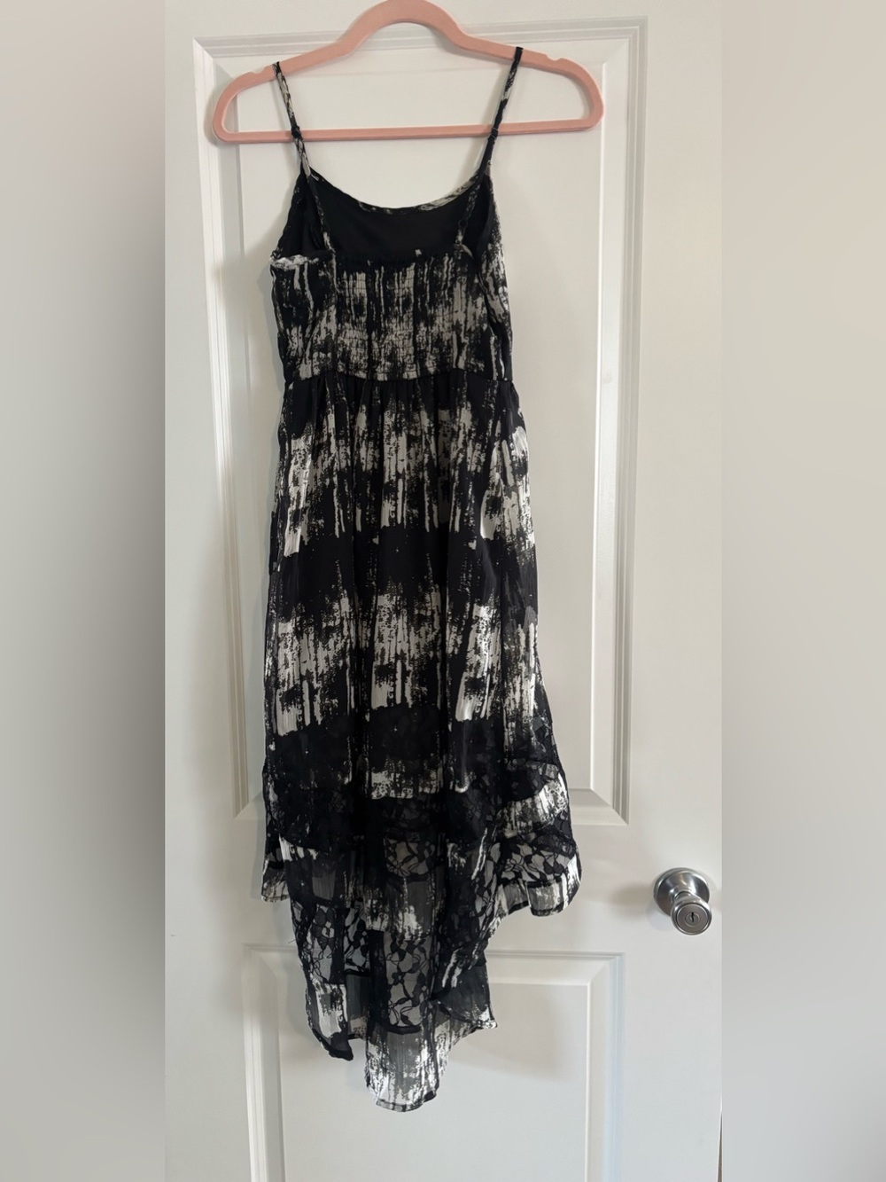 Women’s Black & White High-Low Lace Panel Sun Dress - Picture 7 of 7